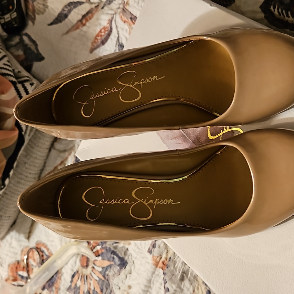 Jessica Simpson Wedges